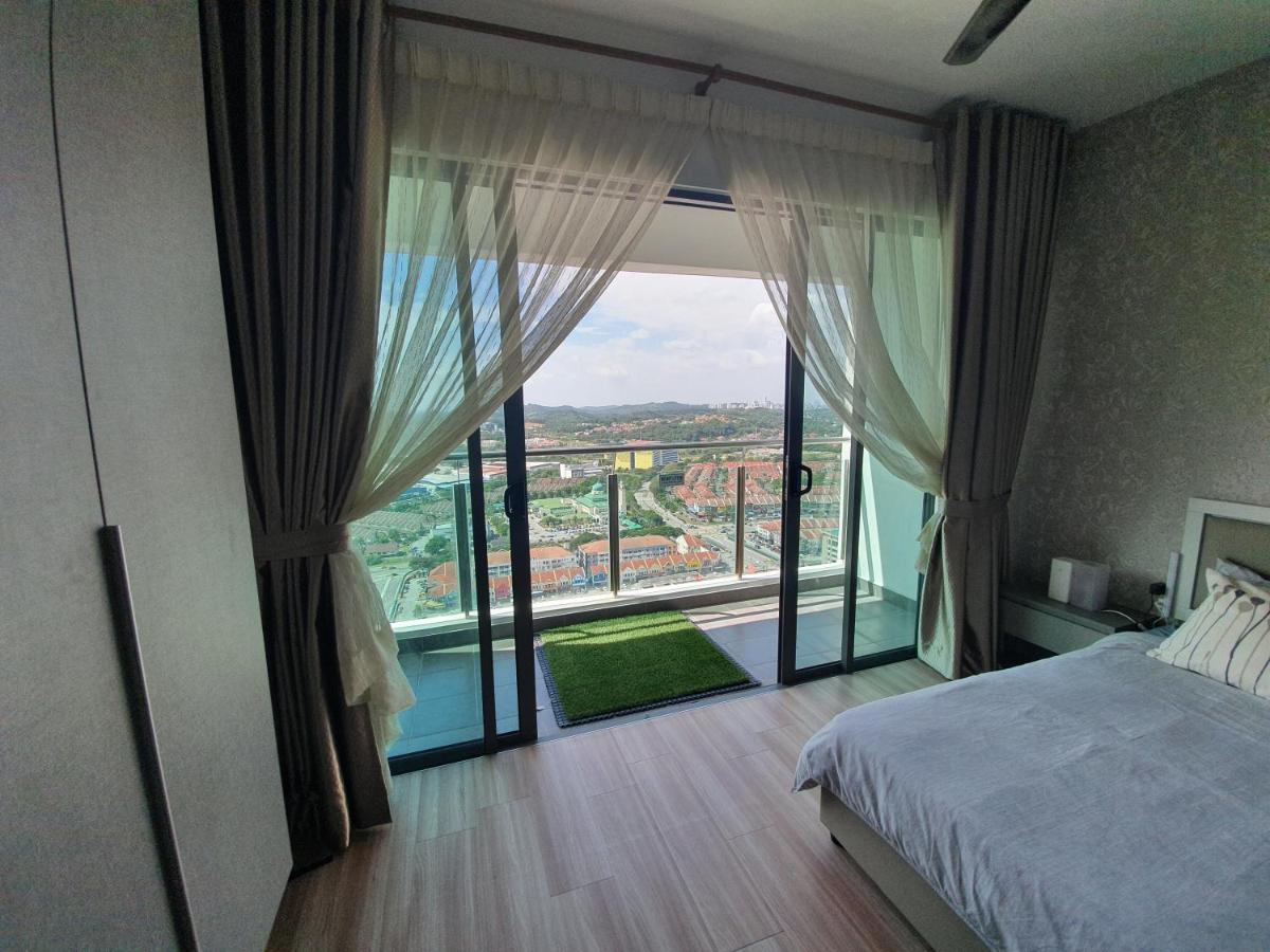 Mhb 30 Sulte Evo Soho Bandar Baru Bangi Free Netflix And Wifi Apartment Exterior foto